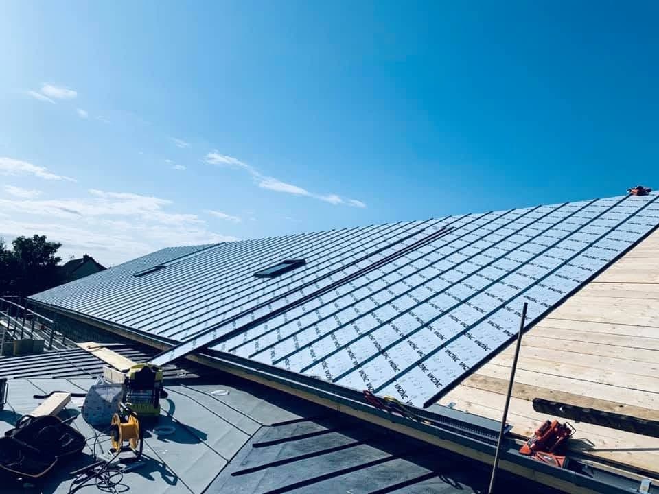 Bac isolé et zinc joint debout à Nuits-Saint-Georges, par MS Couverture Zinguerie, vue 7 sur 10