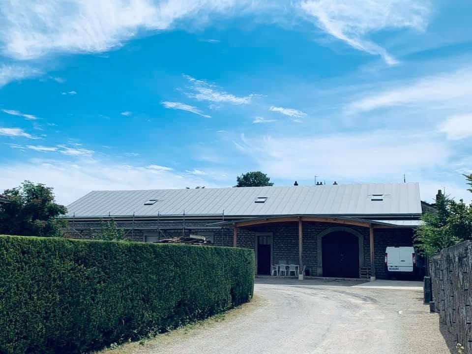 Bac isolé et zinc joint debout à Nuits-Saint-Georges