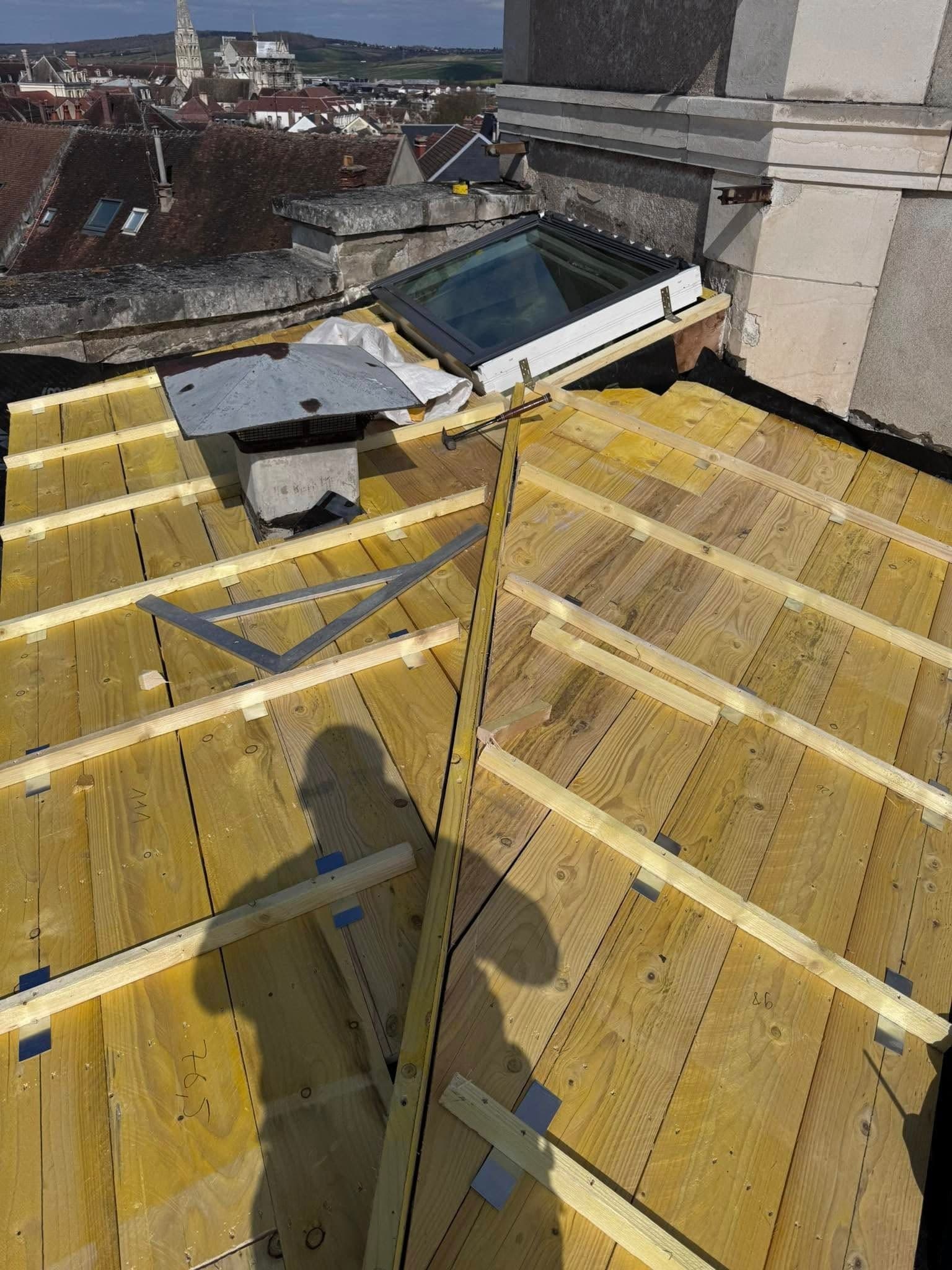 Couverture zinc à tasseaux à Auxerre, par MS Couverture Zinguerie, vue 6 sur 7