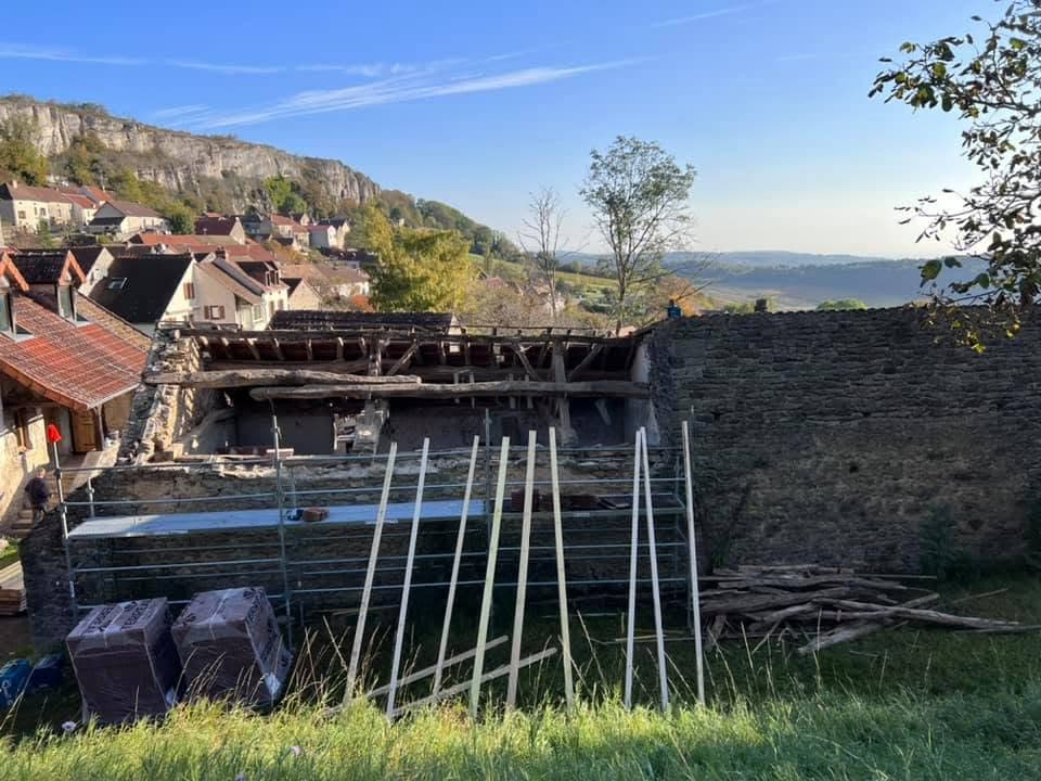 Réfection d’une dépendance à Orches, par MS Couverture Zinguerie, vue 3 sur 9