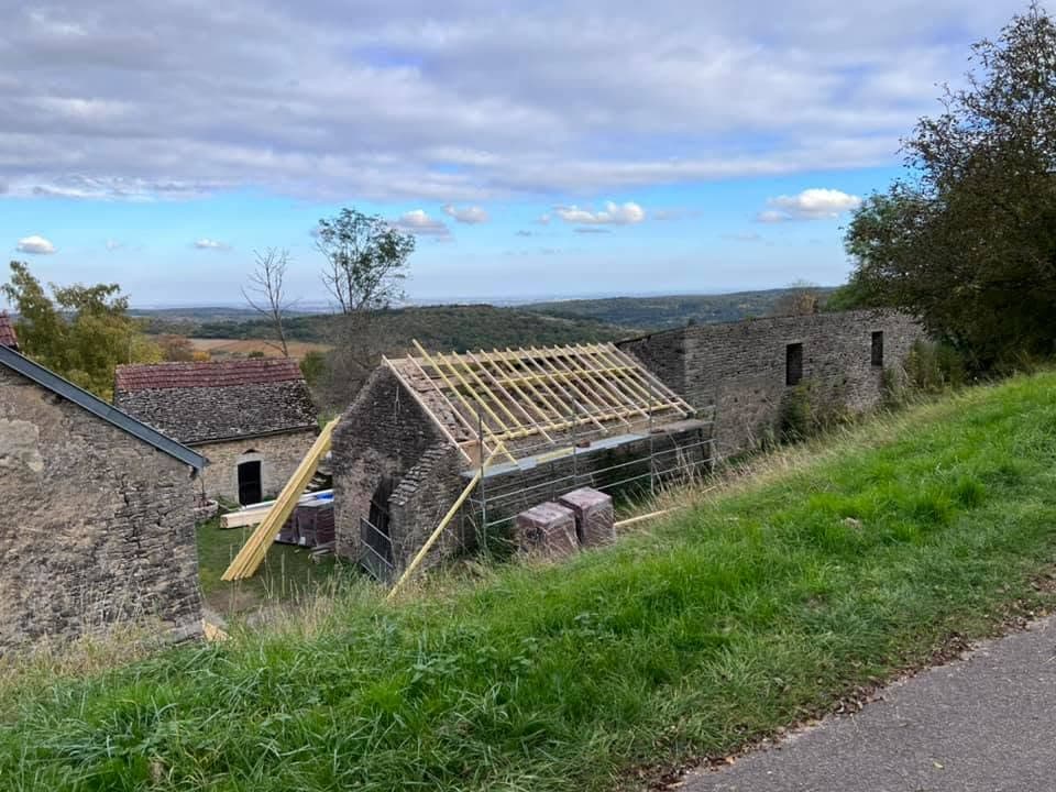 Réfection d’une dépendance à Orches, par MS Couverture Zinguerie, vue 4 sur 9