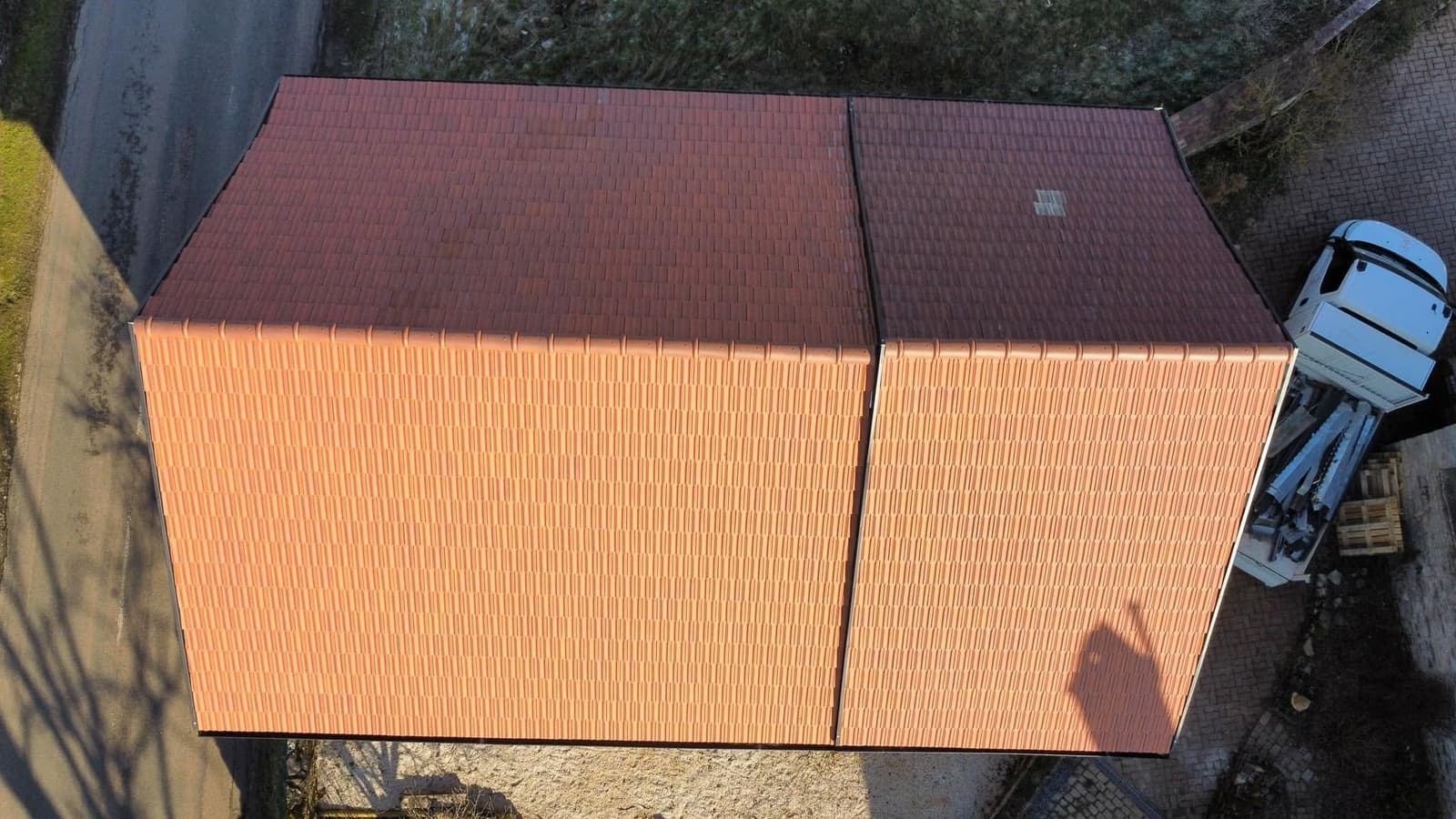 Réfection de toiture d’une maison et d’une grange à Pasques, par MS Couverture Zinguerie, vue 6 sur 9