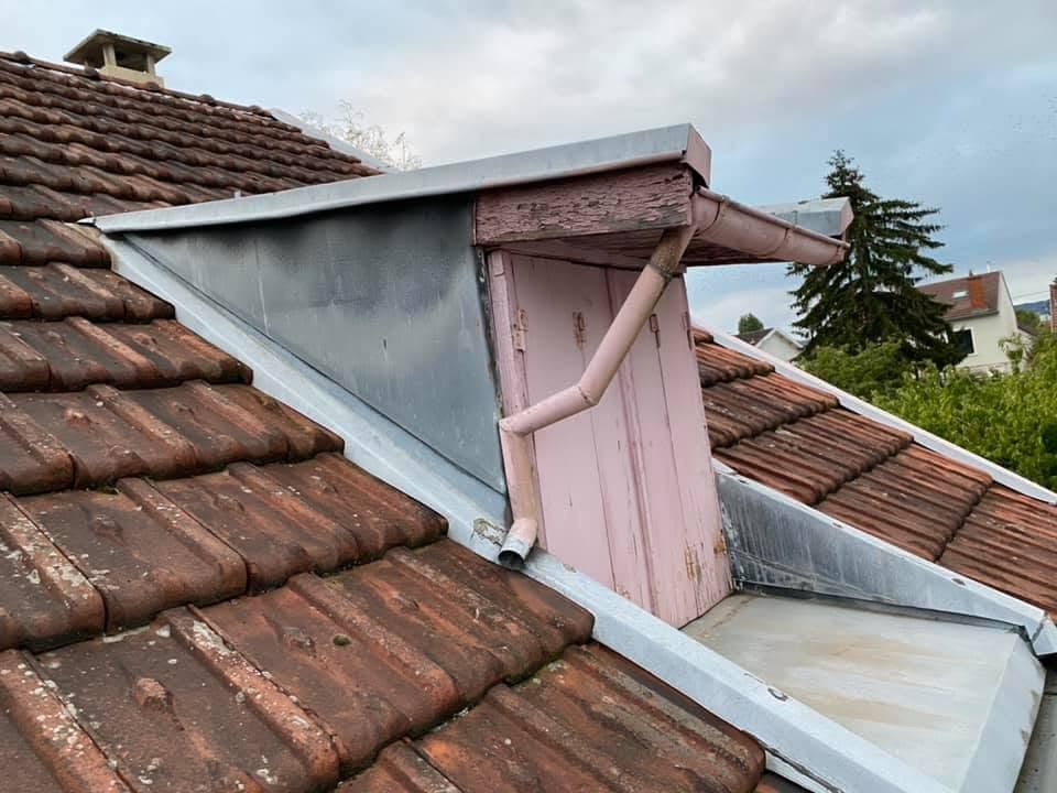 Réfection de toiture et agrandissement de lucarnes à Dijon, par MS Couverture Zinguerie, vue 2 sur 9