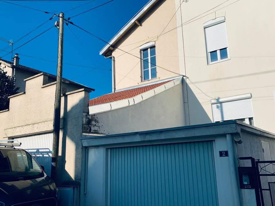 Rénovation d’un garage en tuile losangée à Dijon, par MS Couverture Zinguerie, vue 6 sur 9