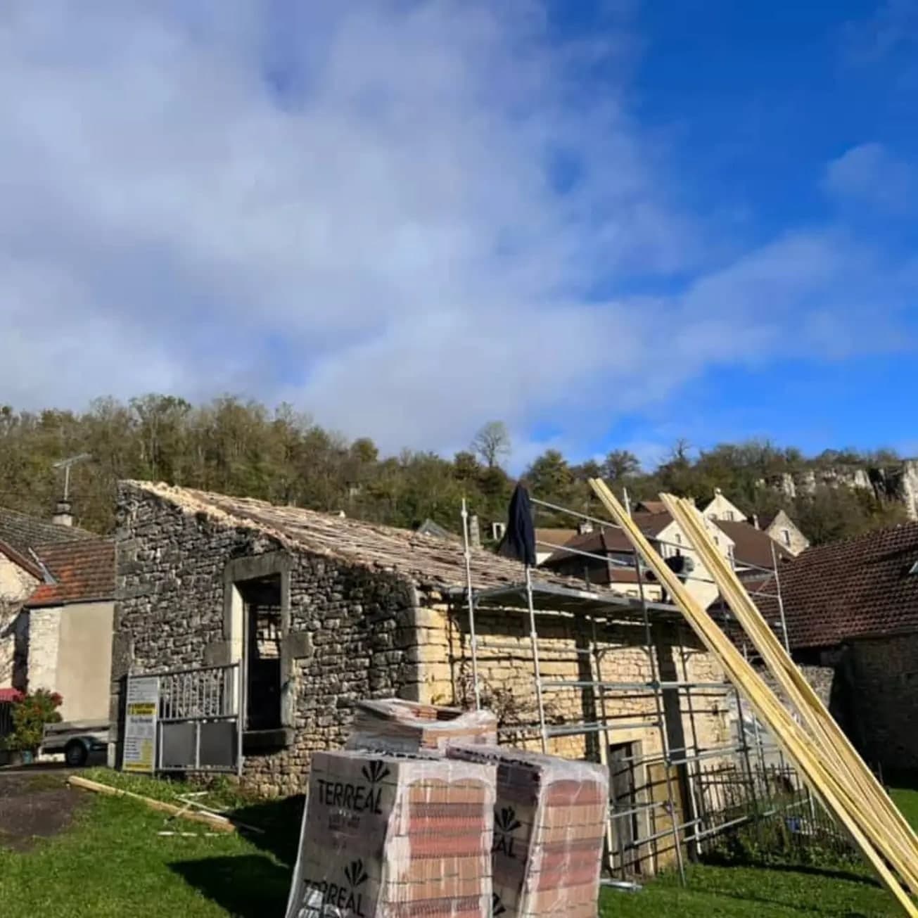 Rénovation d’une dépendance de ferme à Orches, par MS Couverture Zinguerie, vue 7 sur 8