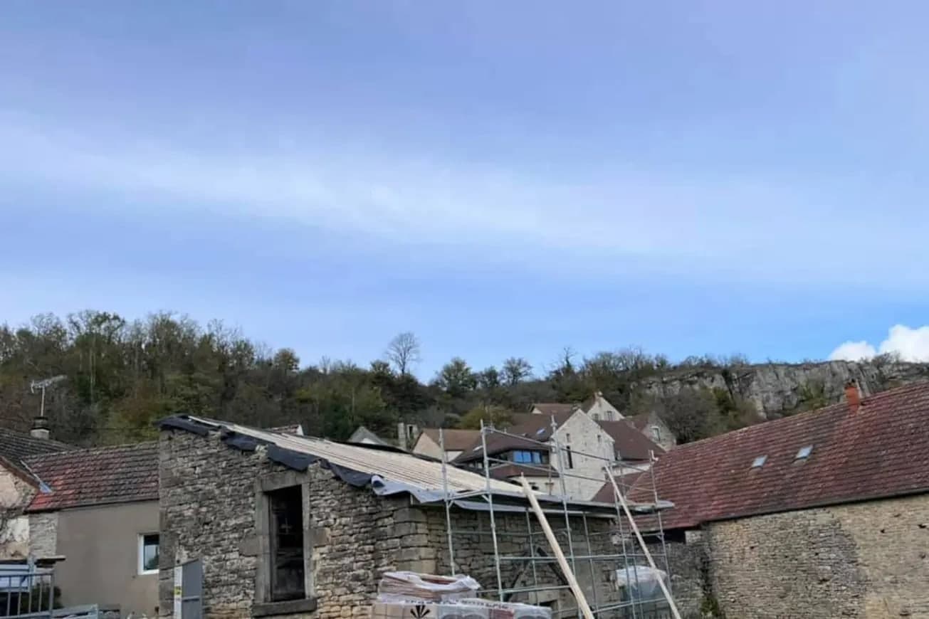 Rénovation d’une dépendance de ferme à Orches, par MS Couverture Zinguerie, vue 8 sur 8