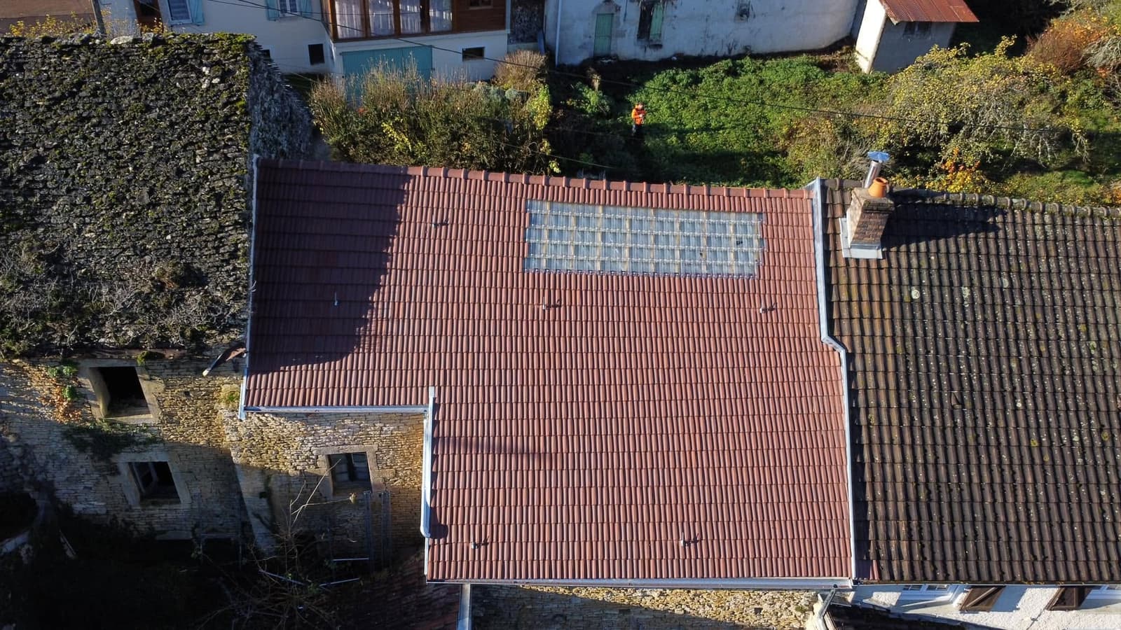 Rénovation d’une grange à Saint-Hélier, par MS Couverture Zinguerie, vue 2 sur 7