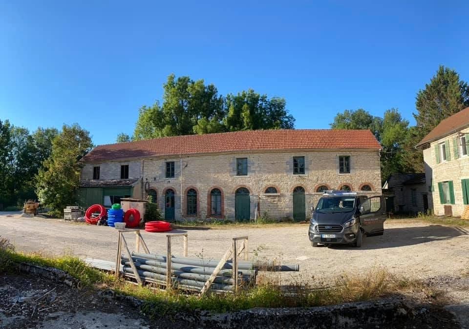 Rénovation de l’ancienne moutarderie de Velars-sur-Ouche, par MS Couverture Zinguerie, vue 6 sur 9