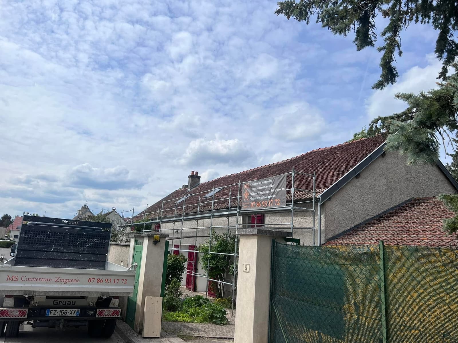 Rénovation de toiture à Saint-Julien, par MS Couverture Zinguerie, vue 8 sur 10