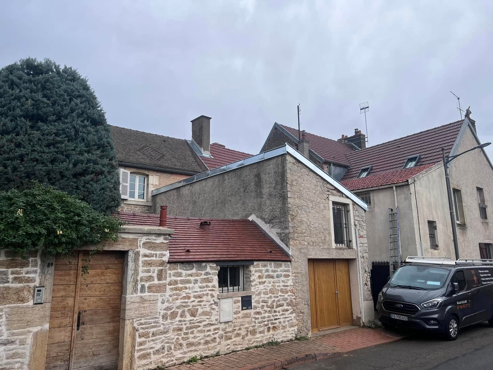 Rénovation de toiture d’un garage à Marsannay-la-Côte, par MS Couverture Zinguerie, vue 3 sur 4
