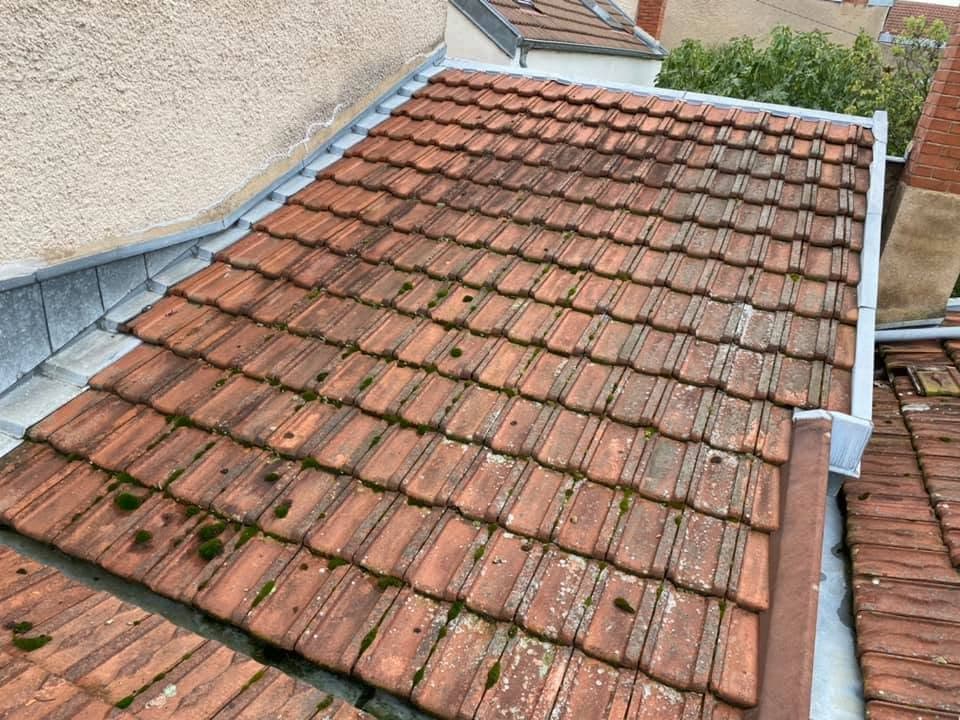 Rénovation de toiture en tuile Actua ardoisée à Dijon, par MS Couverture Zinguerie, vue 4 sur 12