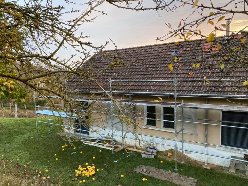 Rénovation de toiture en tuile Actua Titane à Évelle, par MS Couverture Zinguerie, vue 3 sur 9
