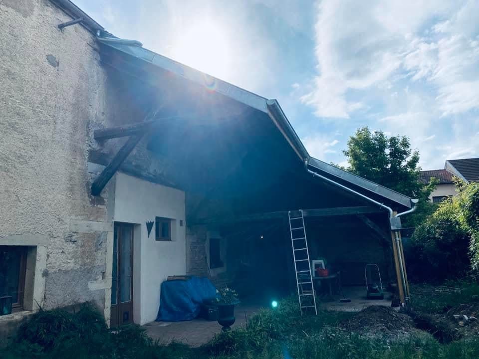 Rénovation de toiture en tuile Côte de Beaune à Ahuy, par MS Couverture Zinguerie, vue 4 sur 7