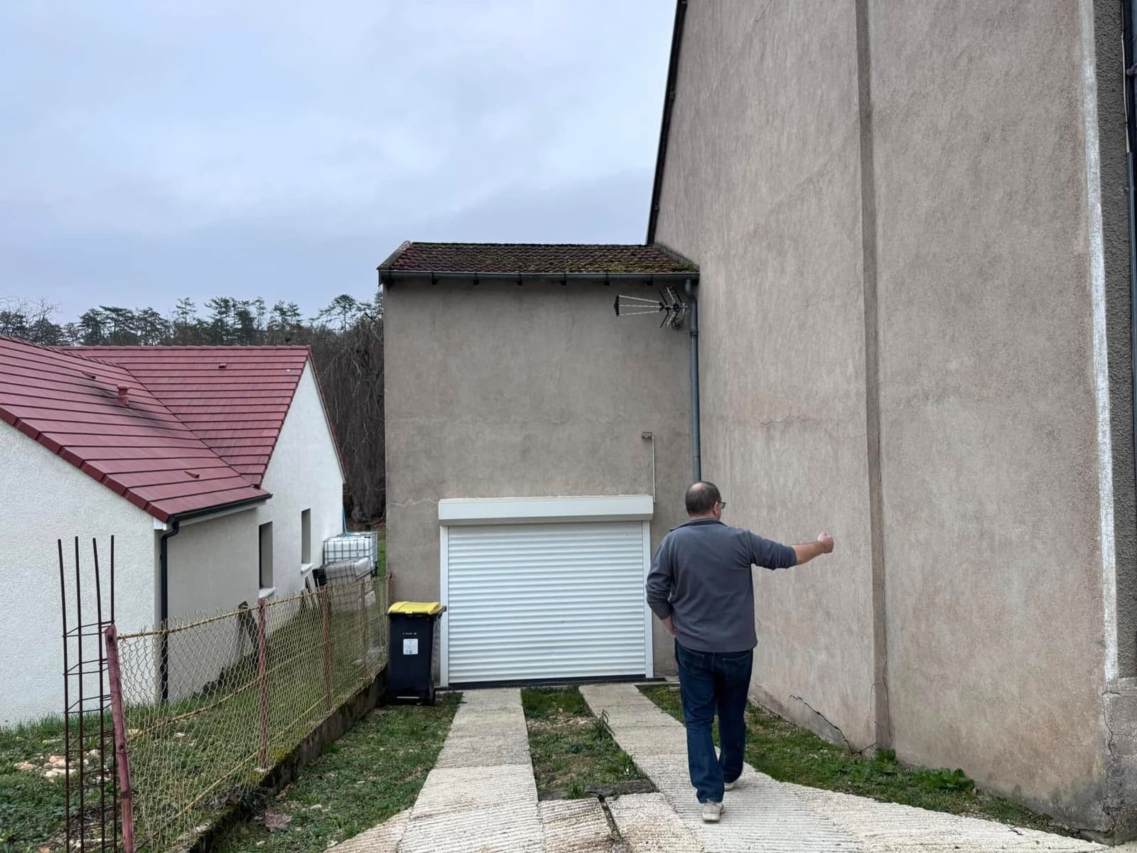 Rénovation de toiture en tuile Côte de Nuits à Sainte-Marie-sur-Ouche, par MS Couverture Zinguerie, vue 4 sur 6