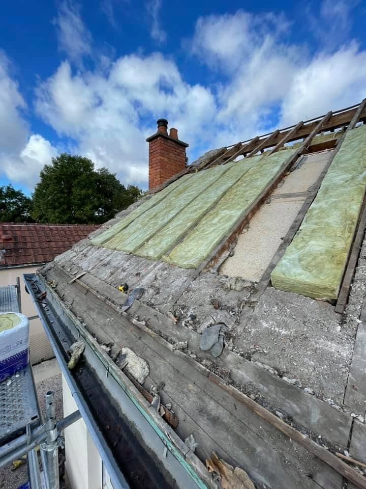 Rénovation de toiture en tuile Standard 9 à Dijon, par MS Couverture Zinguerie, vue 4 sur 9