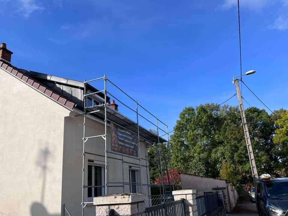 Rénovation de toiture en tuile Standard 9 à Dijon, par MS Couverture Zinguerie, vue 8 sur 9
