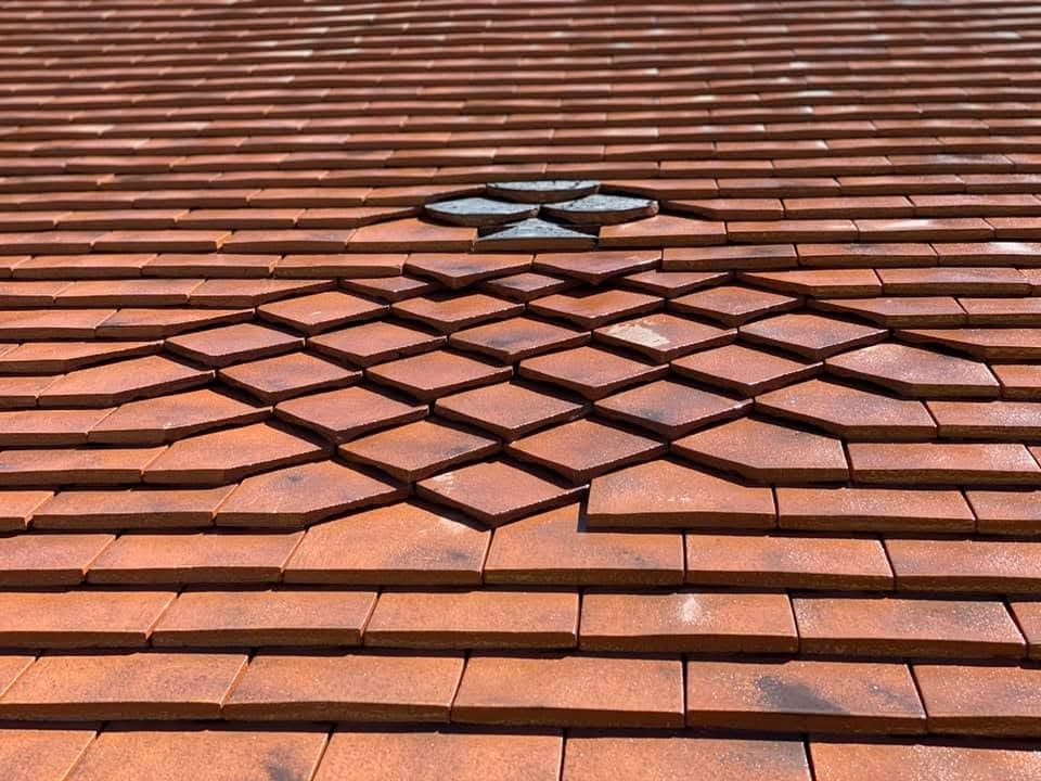 Rénovation de toiture en tuiles plates à Chablis, par MS Couverture Zinguerie, vue 2 sur 10