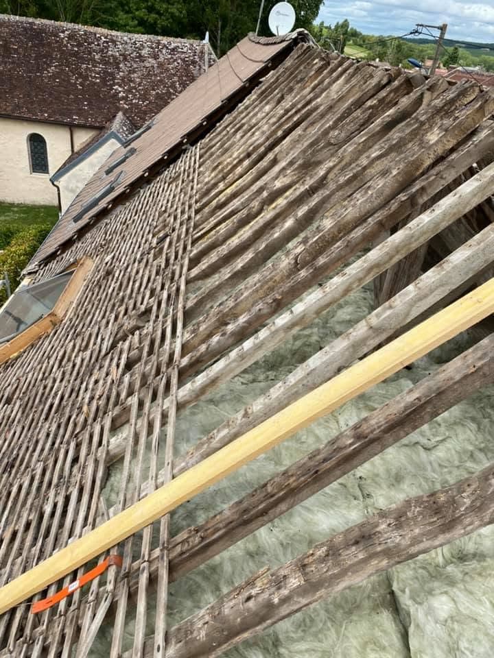 Rénovation de toiture en tuiles plates à Chablis, par MS Couverture Zinguerie, vue 3 sur 10