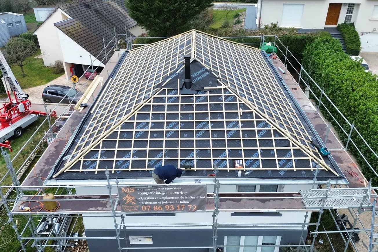 Rénovation de toiture et bandeaux à Fleurey-sur-Ouche, par MS Couverture Zinguerie, vue 4 sur 5