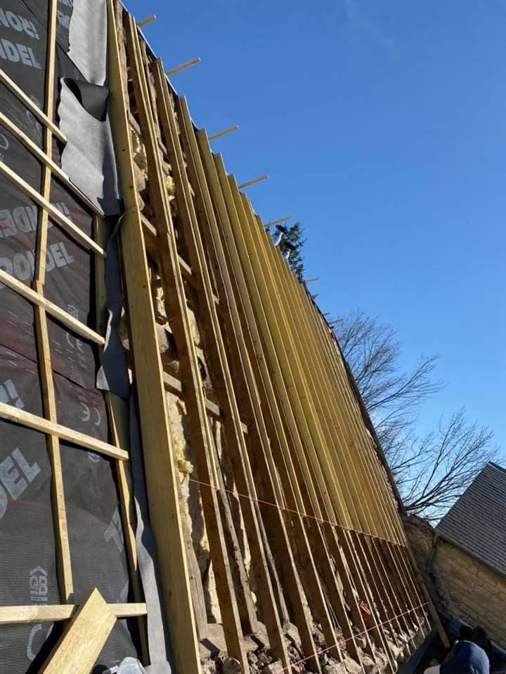 Rénovation de toiture et charpente à Corcelles-les-Monts, par MS Couverture Zinguerie, vue 5 sur 7