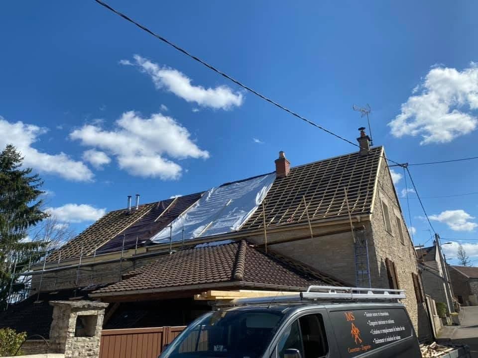 Rénovation de toiture et charpente à Corcelles-les-Monts, par MS Couverture Zinguerie, vue 7 sur 7