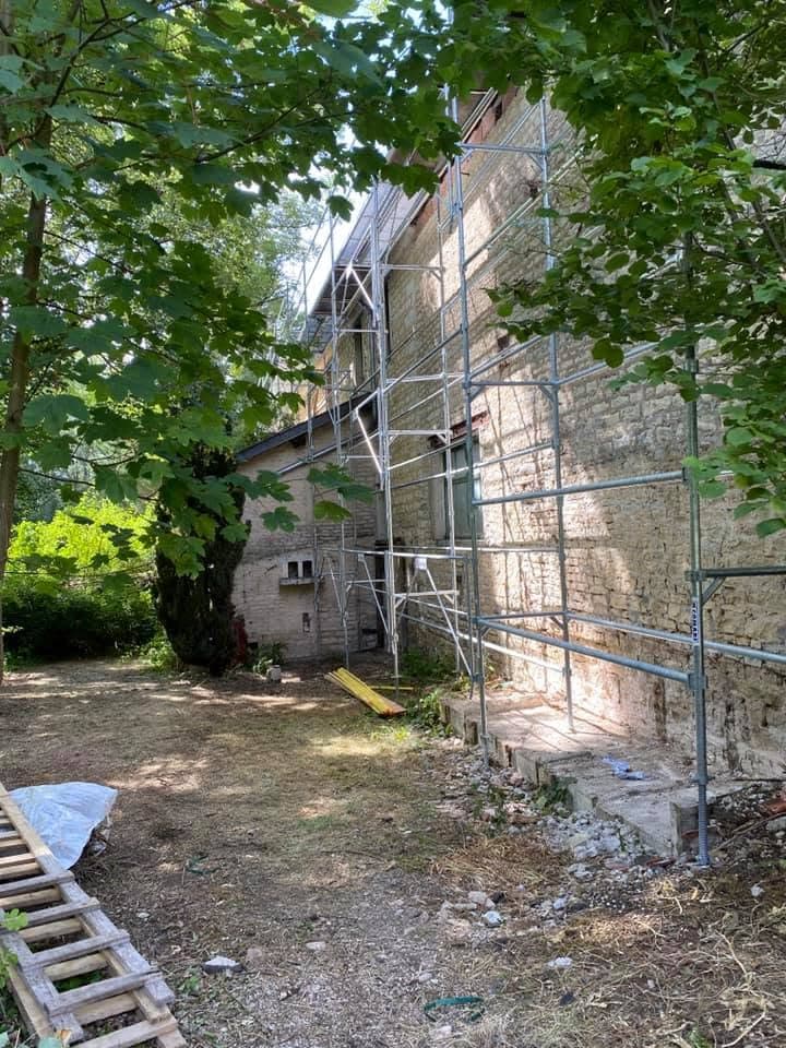 Rénovation en tuile mécanique dans la Vallée de l’Ouche, par MS Couverture Zinguerie, vue 4 sur 5