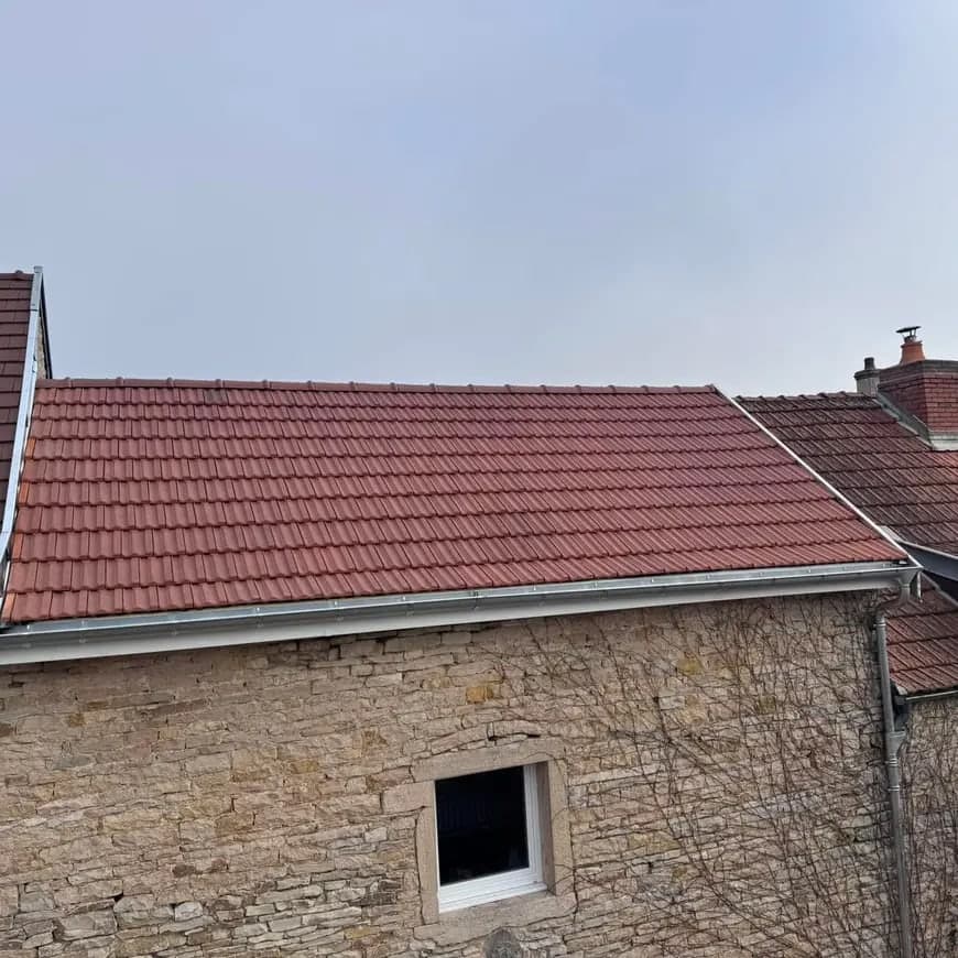 Rénovation et isolation de toiture à Chambœuf, par MS Couverture Zinguerie, vue 7 sur 7
