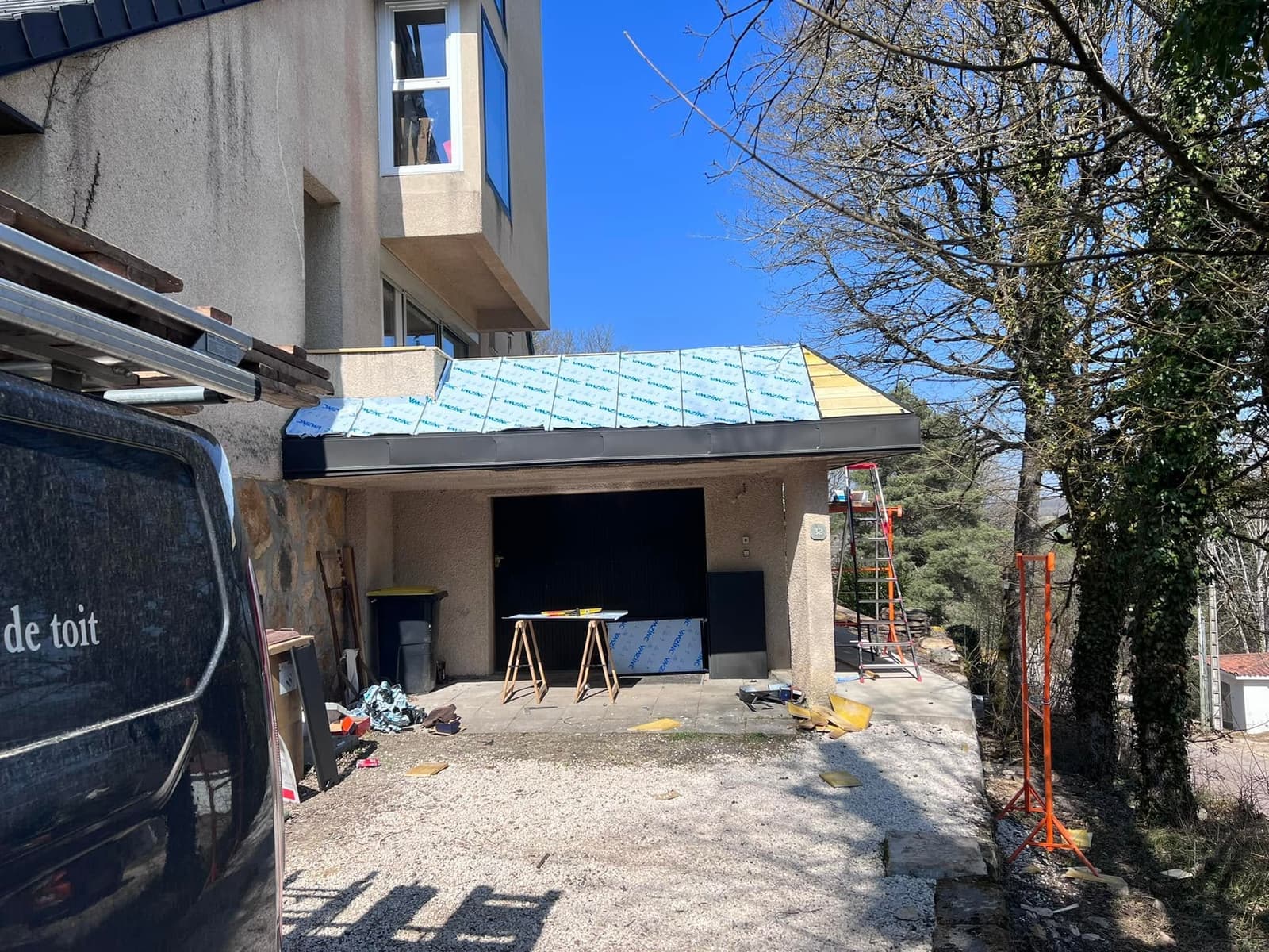 Terrasse habillée de zinc joint debout, par MS Couverture Zinguerie, vue 9 sur 9