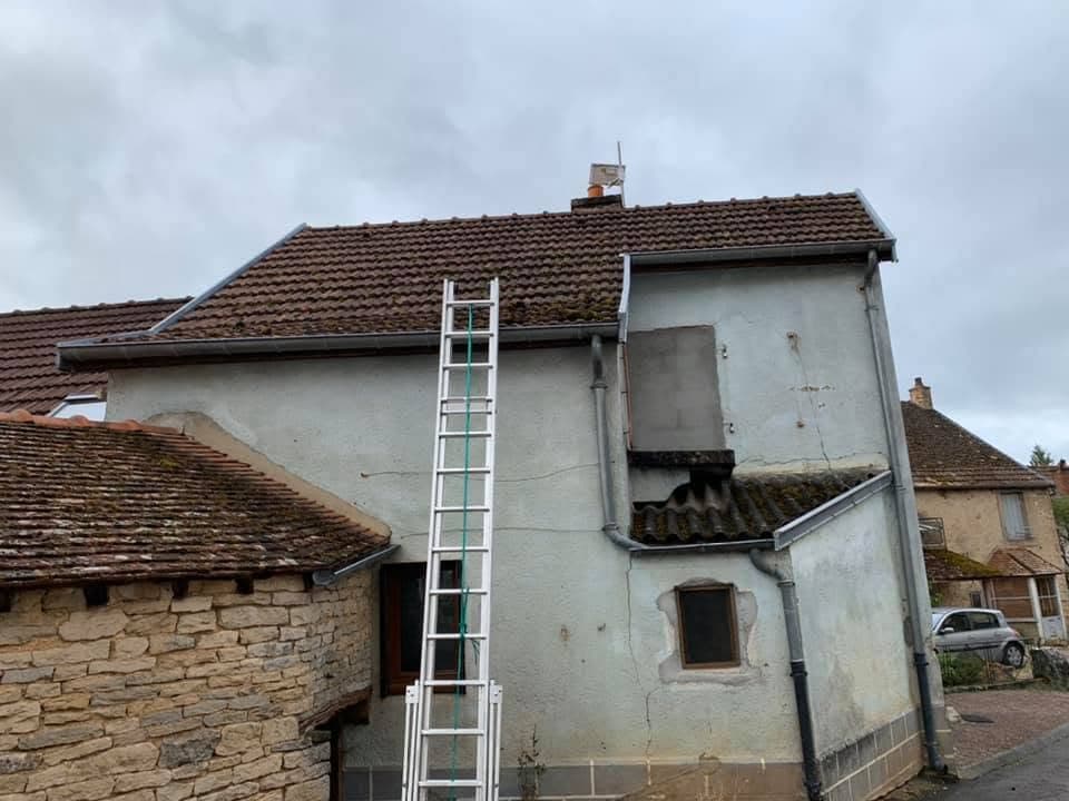 Toiture rénovée à Fleurey-sur-Ouche, par MS Couverture Zinguerie, vue 2 sur 6