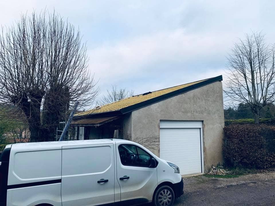 Tuile Montchanin losangée à Fleurey-sur-Ouche, par MS Couverture Zinguerie, vue 2 sur 6