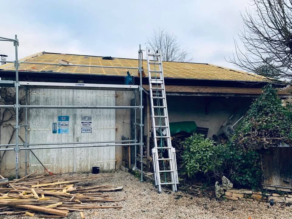 Tuile Montchanin losangée à Fleurey-sur-Ouche, par MS Couverture Zinguerie, vue 3 sur 6