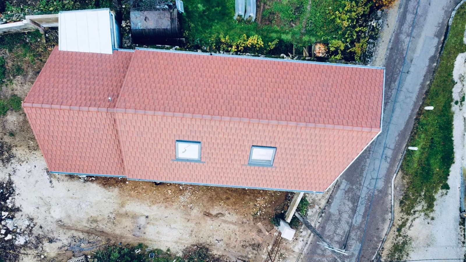 Charpente et couverture d’une construction neuve à Lantenay