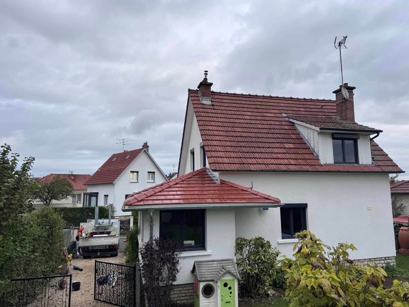 Rénovation de toiture en tuile Actua à Fontaine-lès-Dijon